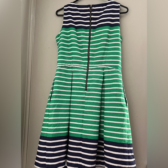 Formal Dress - Picture 3 of 4